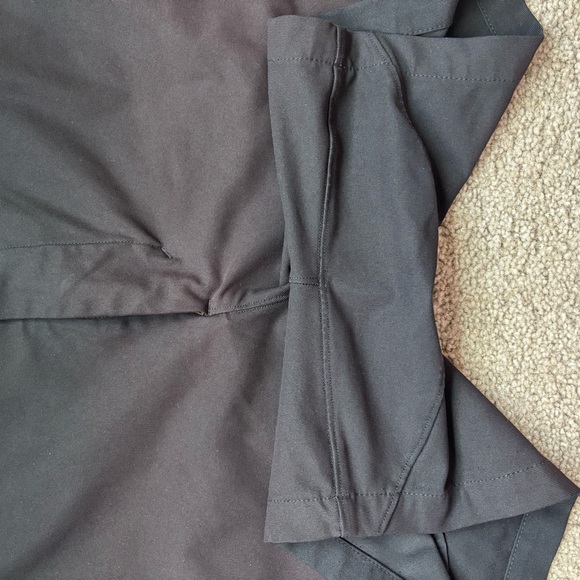 Lululemon Commission Men's Black Shorts - Picture 4 of 4